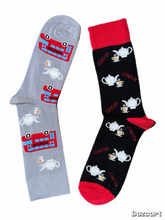 Load image into Gallery viewer, Tea & London Odd Socks