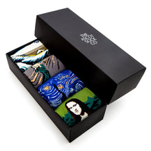 Load image into Gallery viewer, artworks socks gift box black
