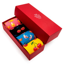 Load image into Gallery viewer, fruit socks gift box red

